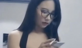 眼镜妹宿舍吃瓜爆料迅雷,吃瓜爆料迅雷事件始末